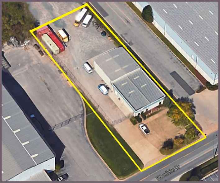 More Photos Of 610 Woodlake Dr, Chesapeake Warehouse For Lease