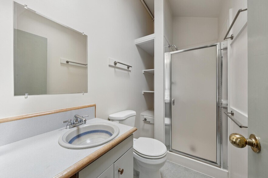 More Photos Of 253 S 25th St, Richmond Flex For Sale