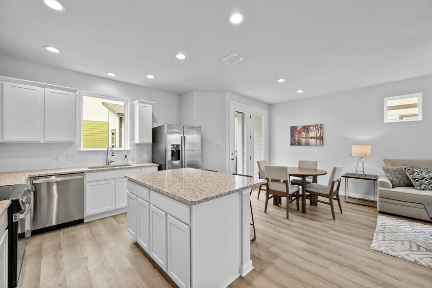 More Photos Of Garten Haus at Solms Landing, New Braunfels Specialty For Sale