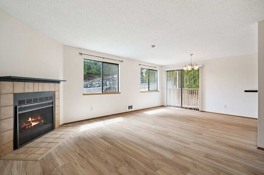 More Photos Of 9608 NE 188th St, Bothell Apartments For Sale