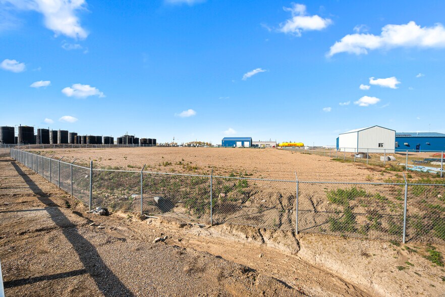 More Photos Of 501077 RR13 Airport Rd, Lloydminster Warehouse For Lease