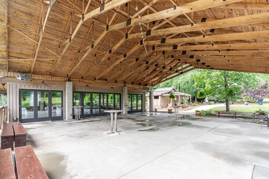 More Photos Of 1530 Buck Hill Rd, Ridgeway Industrial For Sale