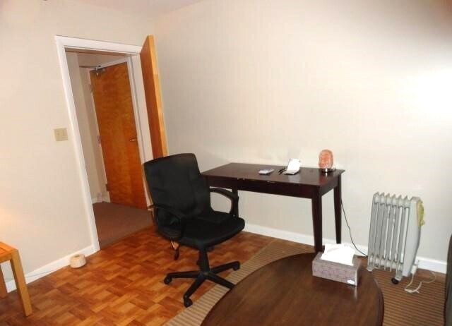 More Photos Of 567 Vauxhall St, Waterford Medical For Sale