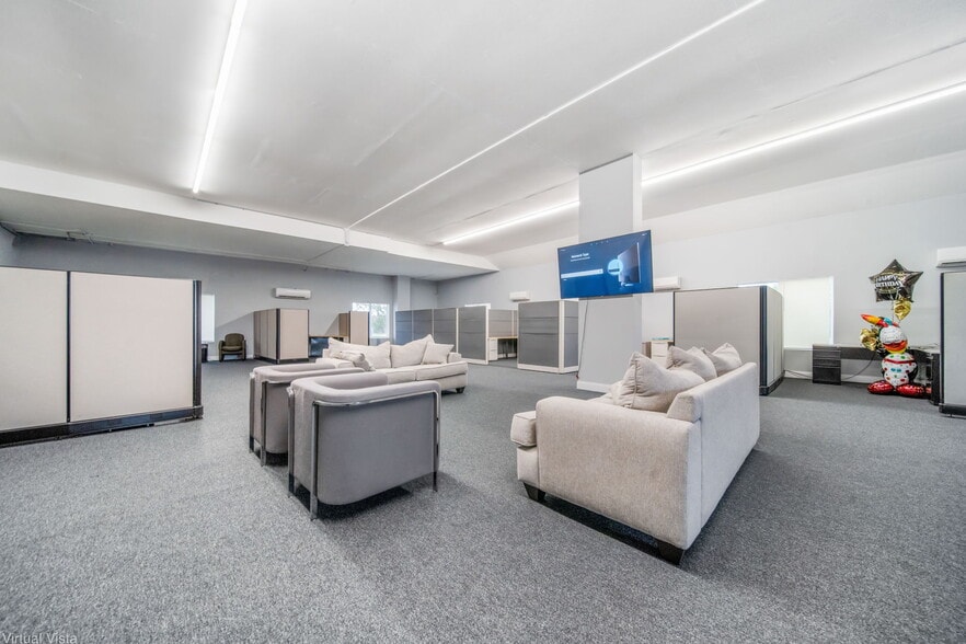 More Photos Of 1851 Douglas Rd, Montgomery Medical For Sale