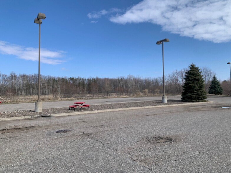 More Photos Of 123-139 Highway 23 W, Foley General Retail For Lease
