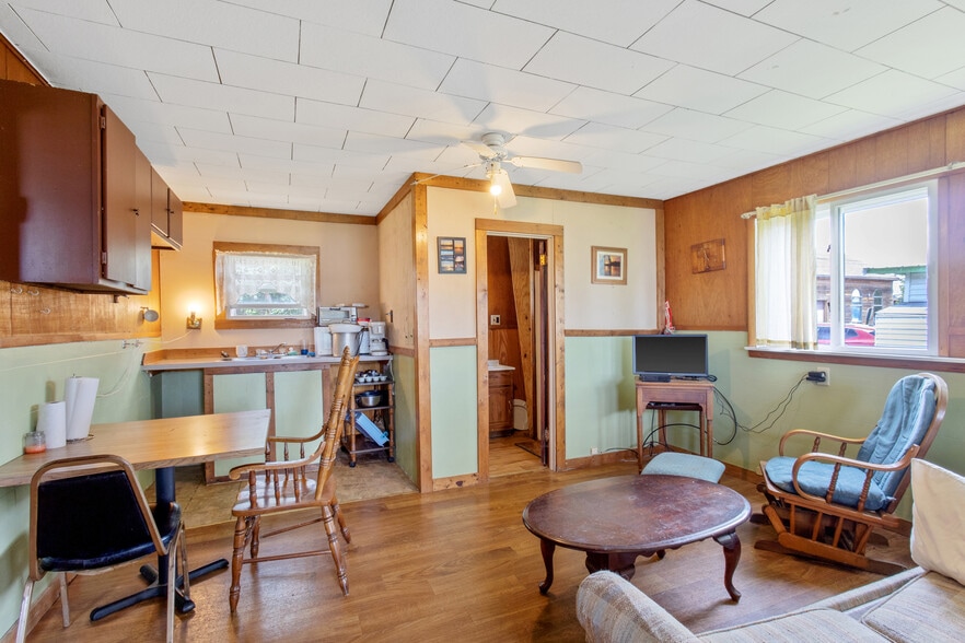 More Photos Of 356 King St, Fair Haven Marina For Sale