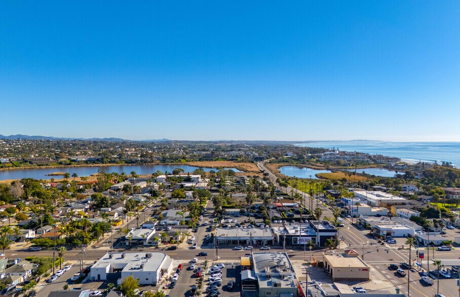 More Photos Of 603-609 Vista Way, Oceanside General Retail For Lease