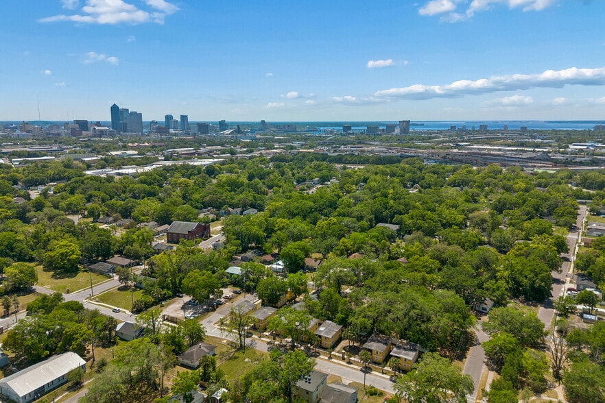More Photos Of 1659 Dot St, Jacksonville Apartments For Sale