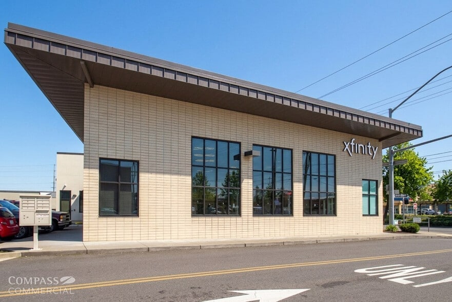 More Photos Of 1801 Pioneer Pky, Springfield Storefront For Lease