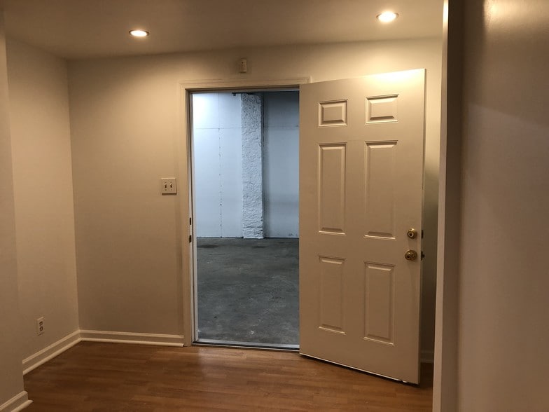More Photos Of 18 W Winona Ave, Norwood Light Distribution For Sale