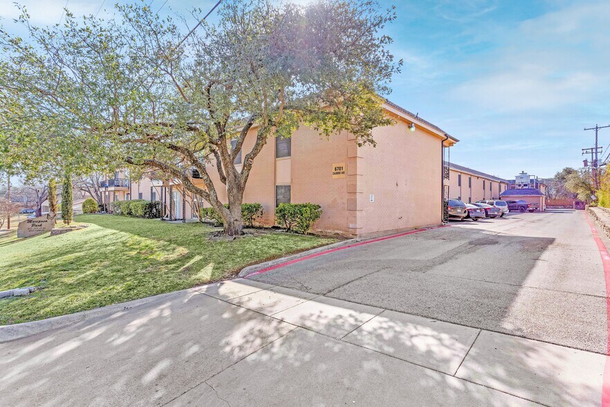 Primary Photo Of 6701 Calmont Ave, Fort Worth Apartments For Sale