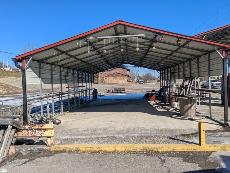 More Photos Of 1805 N Broad St, Tazewell Land For Sale