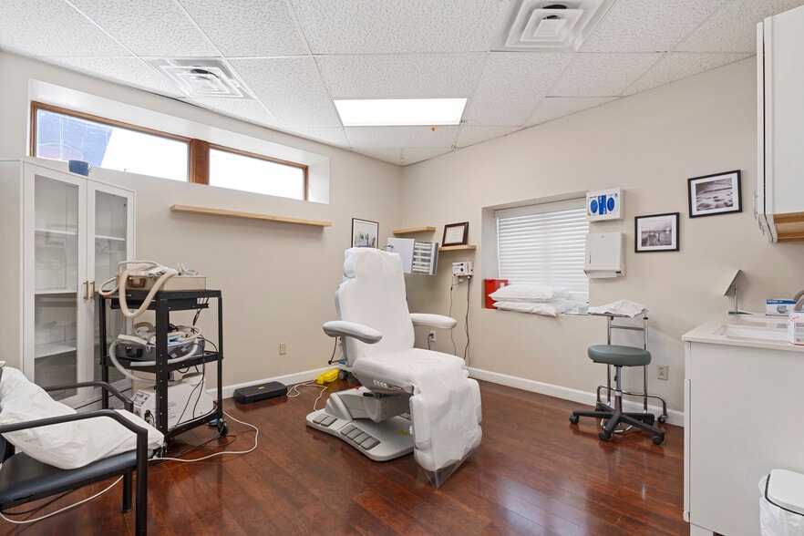 More Photos Of 13 Railroad Sq, Waterville Medical For Sale