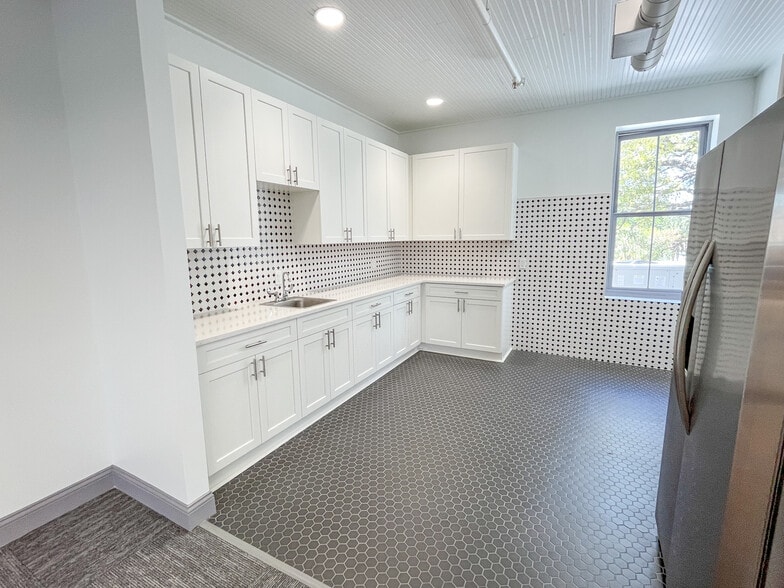 More Photos Of 2234 E 7th Ave, Tampa Loft Creative Space For Lease