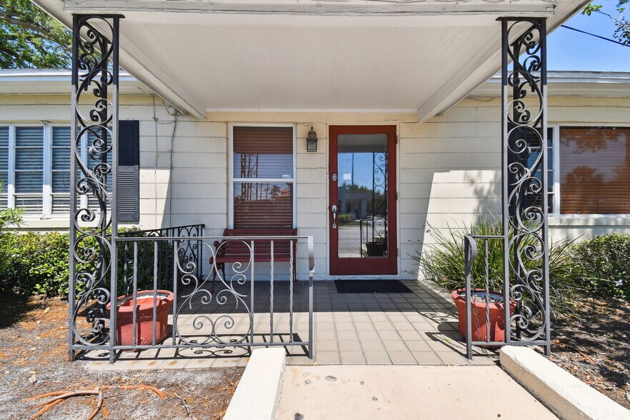 More Photos Of 3019 W Azeele St, Tampa Loft Creative Space For Sale