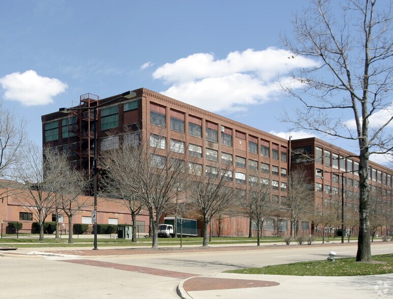 More Photos Of 540 S Main St, Akron Warehouse For Lease