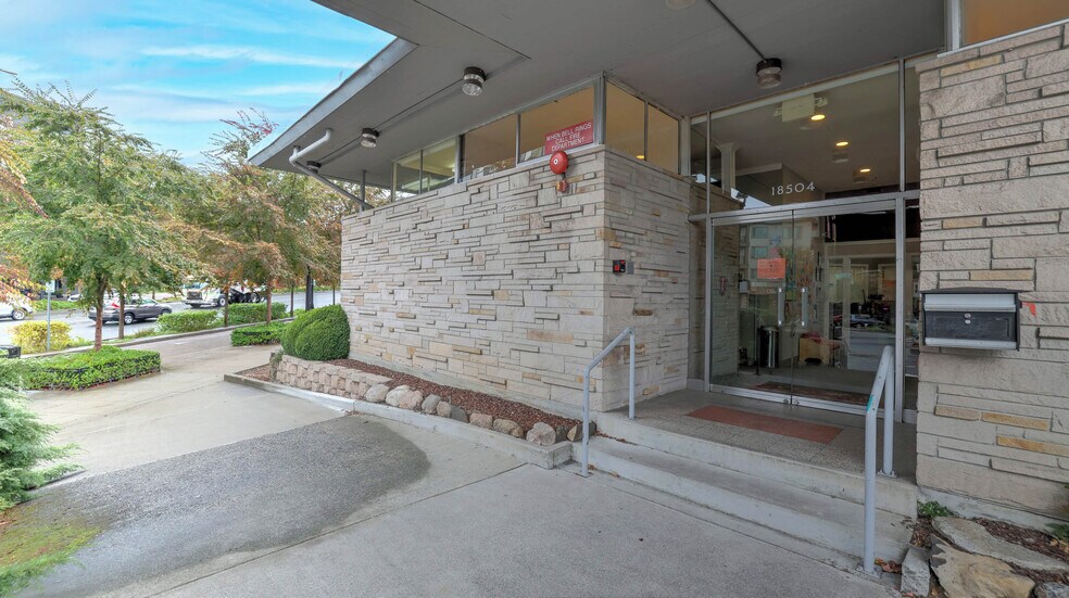 More Photos Of 18504 Bothell Way NE, Bothell Medical For Lease