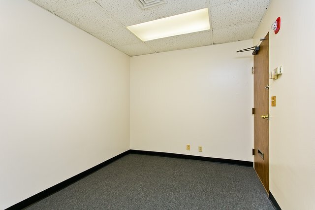 More Photos Of 444 Hobron Ln, Honolulu Coworking Space