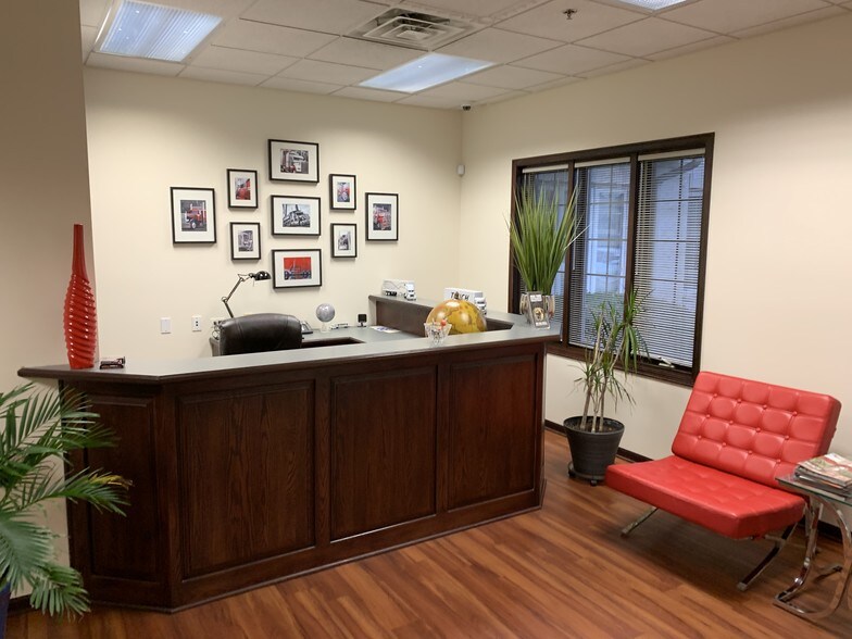 More Photos Of 8140 S Cass Ave, Darien Medical For Sale