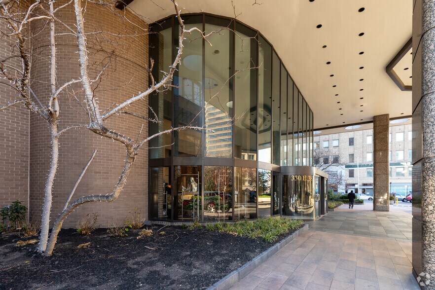 More Photos Of 345 E 37th St, New York Medical For Lease