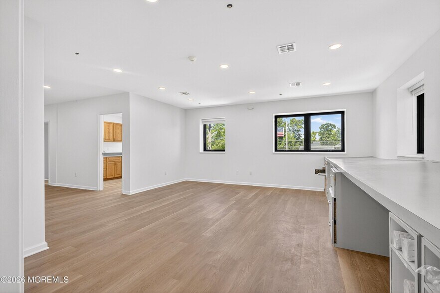 More Photos Of 253 Mantoloking Rd, Brick Apartments For Sale