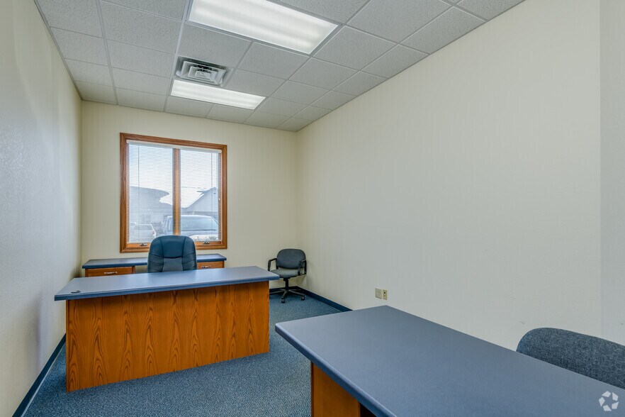 More Photos Of 119 N McCarthy Rd, Appleton Office For Lease
