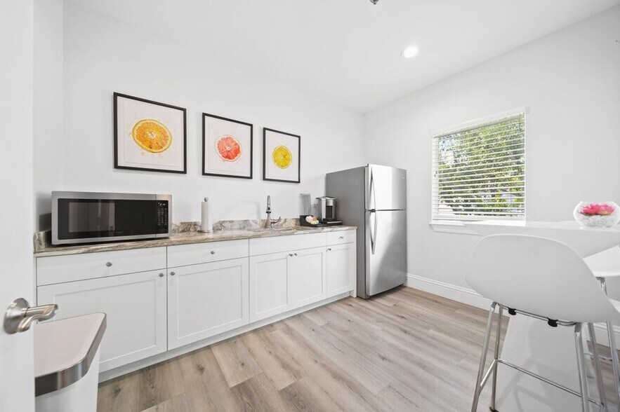 More Photos Of 3322 SE Gran Park Way, Stuart Warehouse For Sale