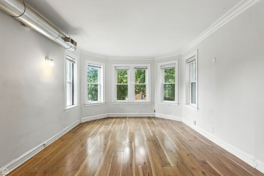 More Photos Of 936 E 80th St, Chicago Apartments For Sale