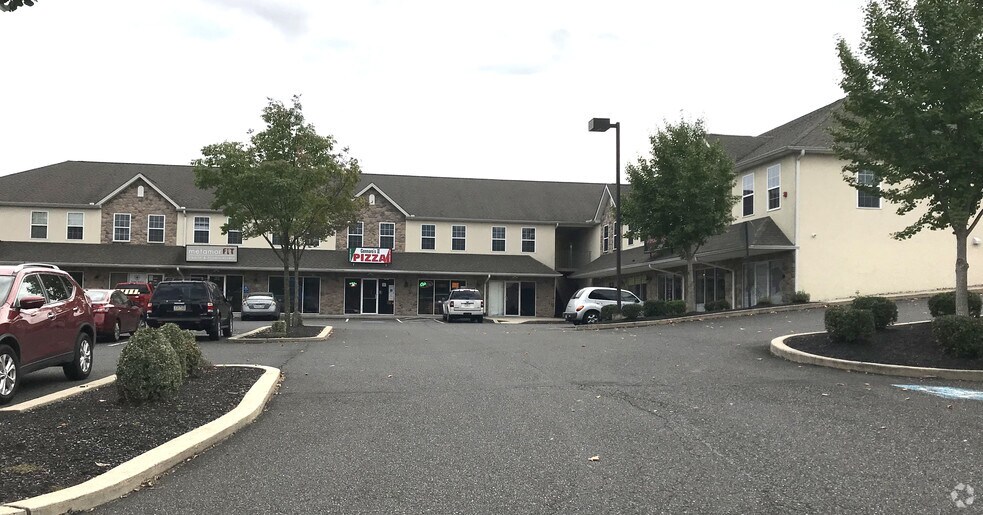 More Photos Of 1610 W Main St, Collegeville Unknown For Lease