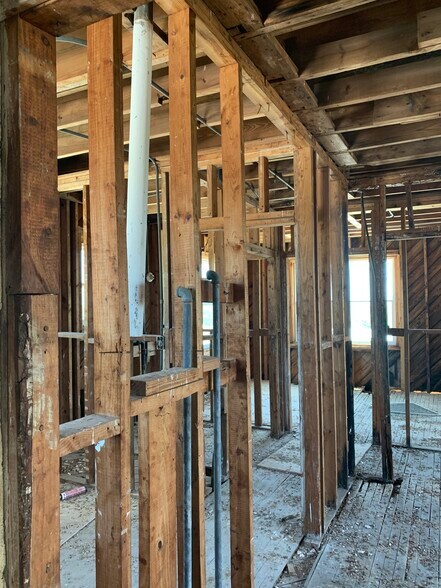 More Photos Of 202 E Main St, Henderson Loft Creative Space For Sale