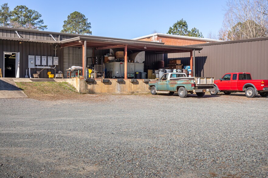 More Photos Of 1434 Farrington Rd, Apex Light Manufacturing For Sale