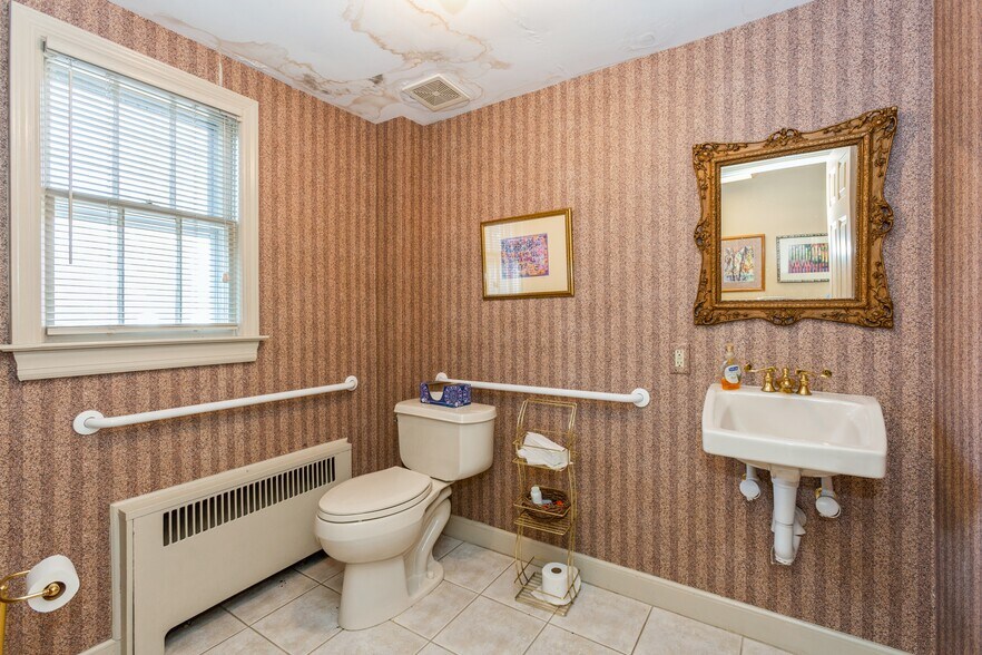 More Photos Of 1829 Front St, Scotch Plains Office Residential For Sale