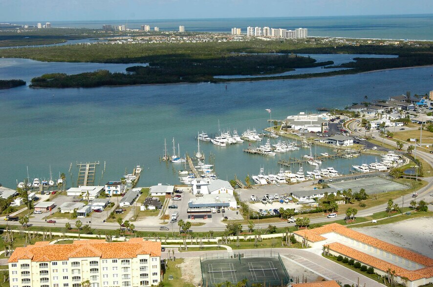 More Photos Of 1010 Seaway Dr, Fort Pierce Land For Lease