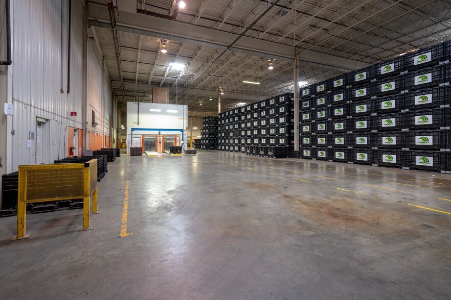 More Photos Of 1924 County Rd 3000 N, Rantoul Warehouse For Lease