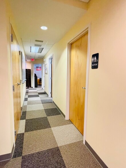 More Photos Of 5003 Southpark Dr, Durham Medical For Sale