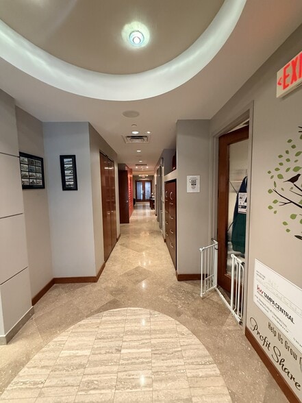 More Photos Of 1208 E Kennedy Blvd, Tampa Apartments For Sale