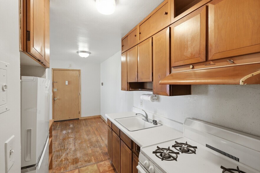 More Photos Of 826 5th St E, Saint Paul Apartments For Sale