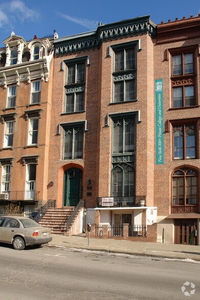 More Photos Of 17 Elk St, Albany Office For Lease