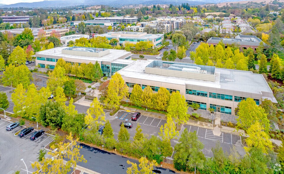 More Photos Of 2475 Hanover St, Palo Alto Office For Lease