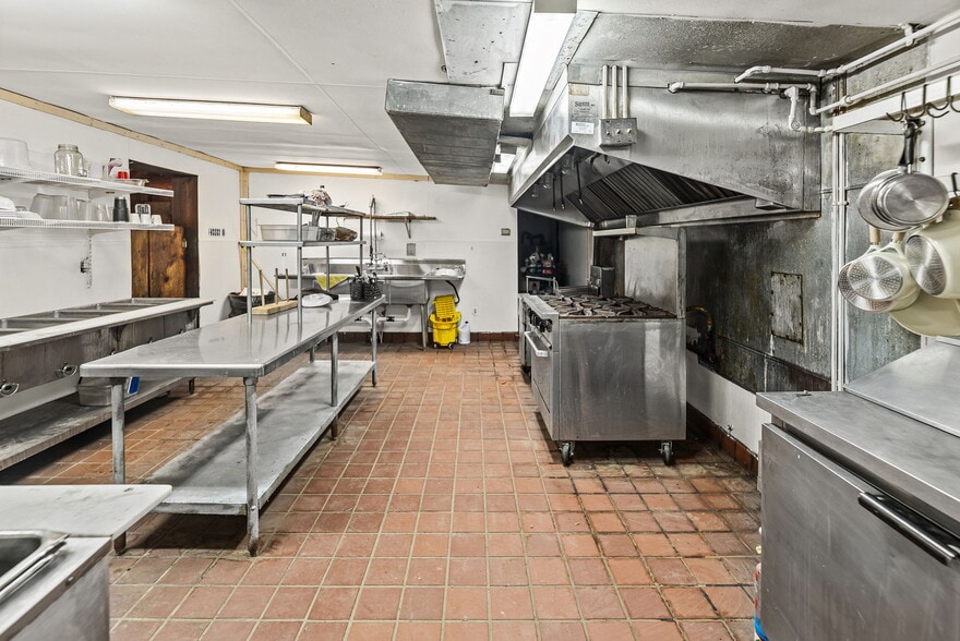 More Photos Of 1162 School St, Percy Restaurant For Sale