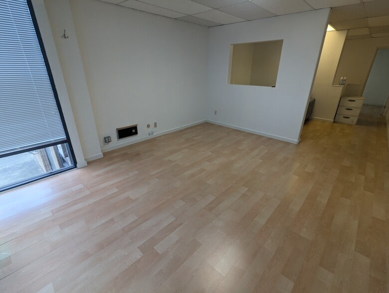 More Photos Of 1206 S Amphlett Blvd, San Mateo Warehouse For Lease