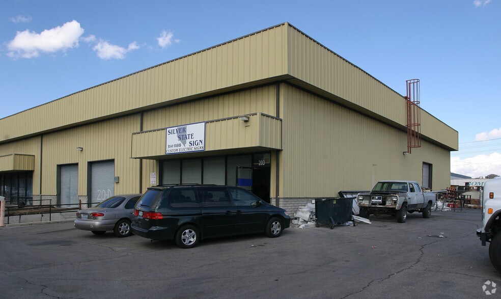 More Photos Of 2900 S Highland Dr, Las Vegas Warehouse For Lease