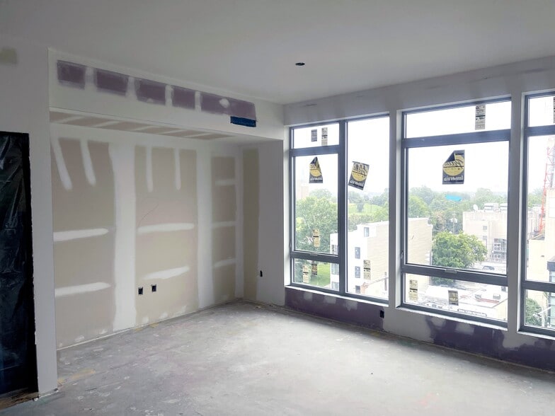 More Photos Of 4620 Wisconsin Ave NW, Washington Apartments For Sale