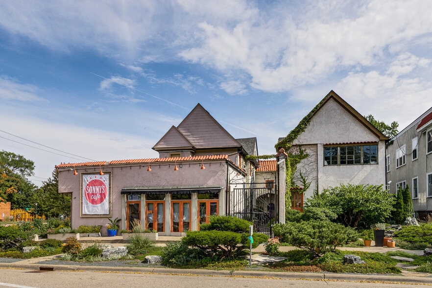 More Photos Of 3401-3405 S Lyndale Ave, Minneapolis Storefront Retail Residential For Sale