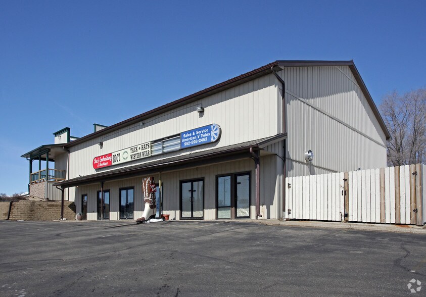 More Photos Of 16350 Kenrick Loop, Lakeville Freestanding For Lease