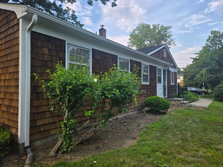 More Photos Of 200-204 N Harrison St, Princeton Medical For Sale