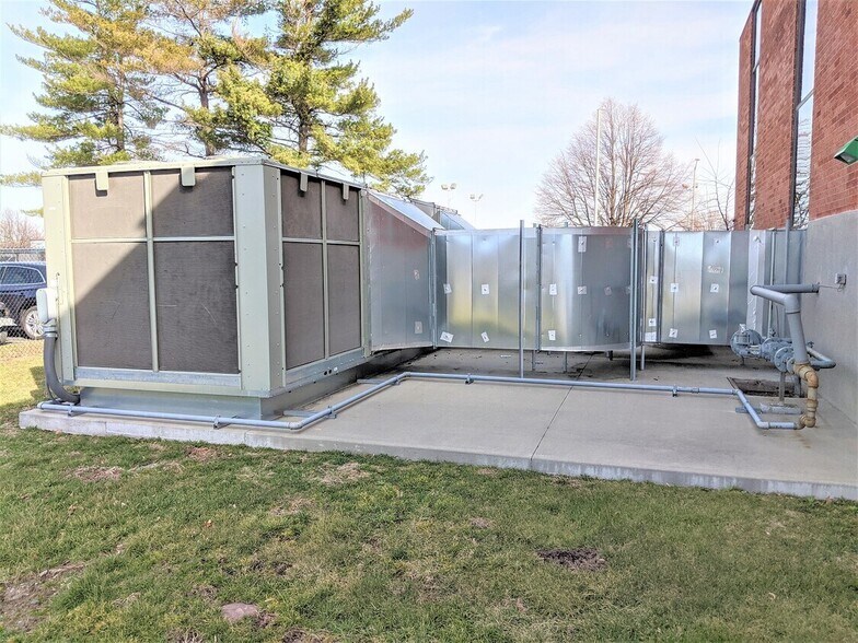 More Photos Of 477 Connecticut Blvd, East Hartford Medical For Lease