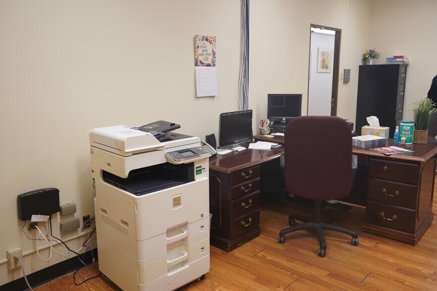 More Photos Of 206 Emerling Dr, Saint Louis Religious Facility For Sale