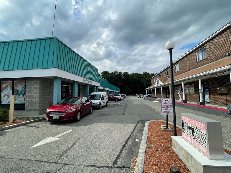 More Photos Of 1519-1527 Middlesex St, Lowell Storefront For Lease