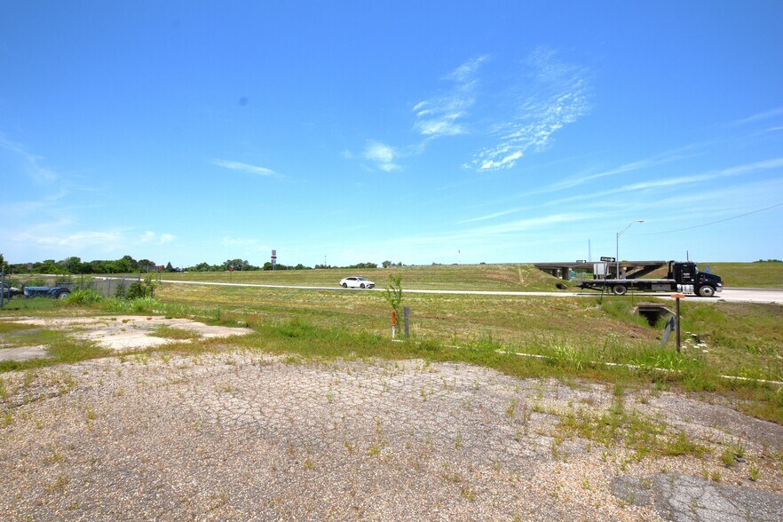 More Photos Of 1400 S Main St, Muldrow Land For Sale